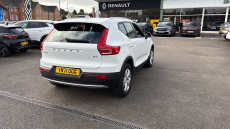 Volvo Xc40 2.0 B4P Momentum 5dr Auto [7 speed] Petrol Estate